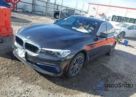 2020 BMW 530I xDrive z USA, uszkodzony, nr VIN WBAJR7C04LWW66825